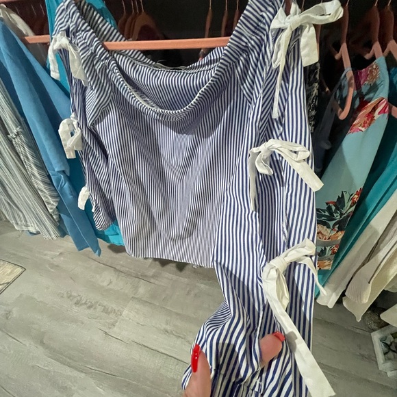 Random shirts - Picture 7 of 16